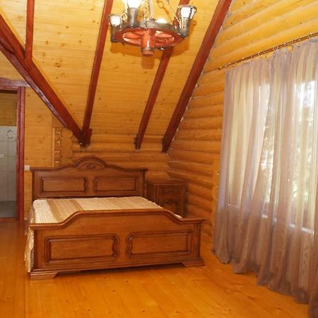 Норіс Hotel Migovo Bagian luar foto