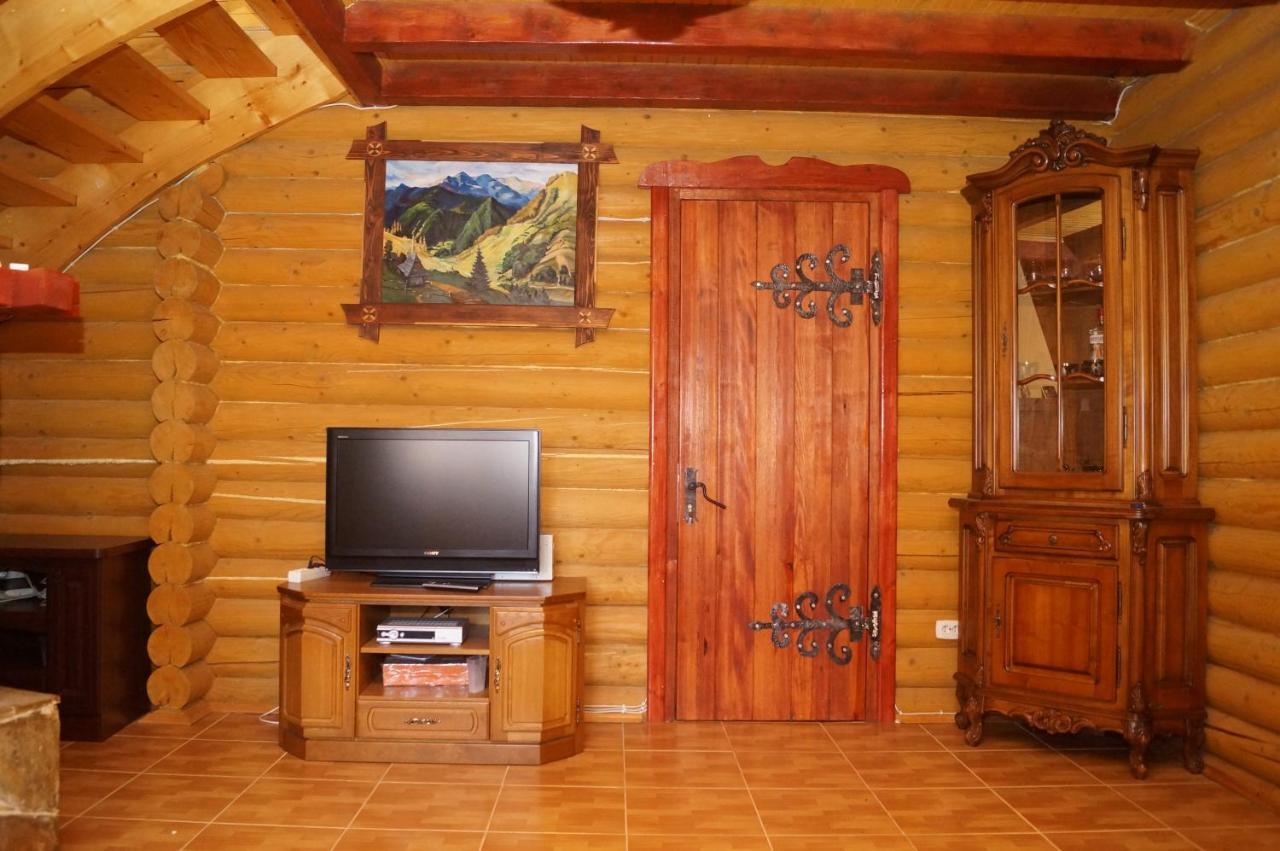 Норіс Hotel Migovo Bagian luar foto