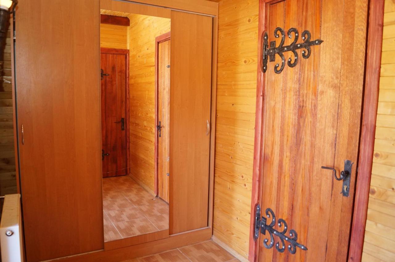 Норіс Hotel Migovo Bagian luar foto