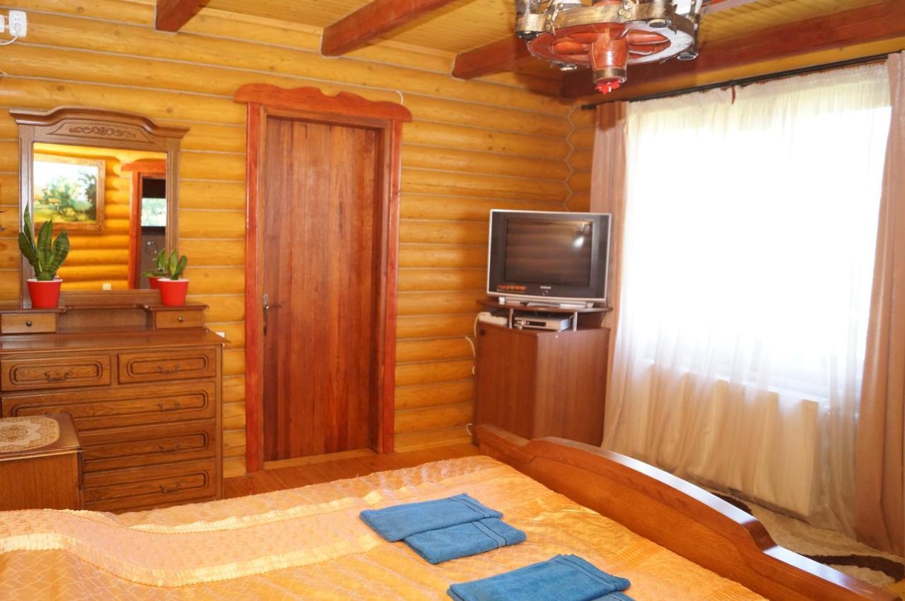 Норіс Hotel Migovo Bagian luar foto