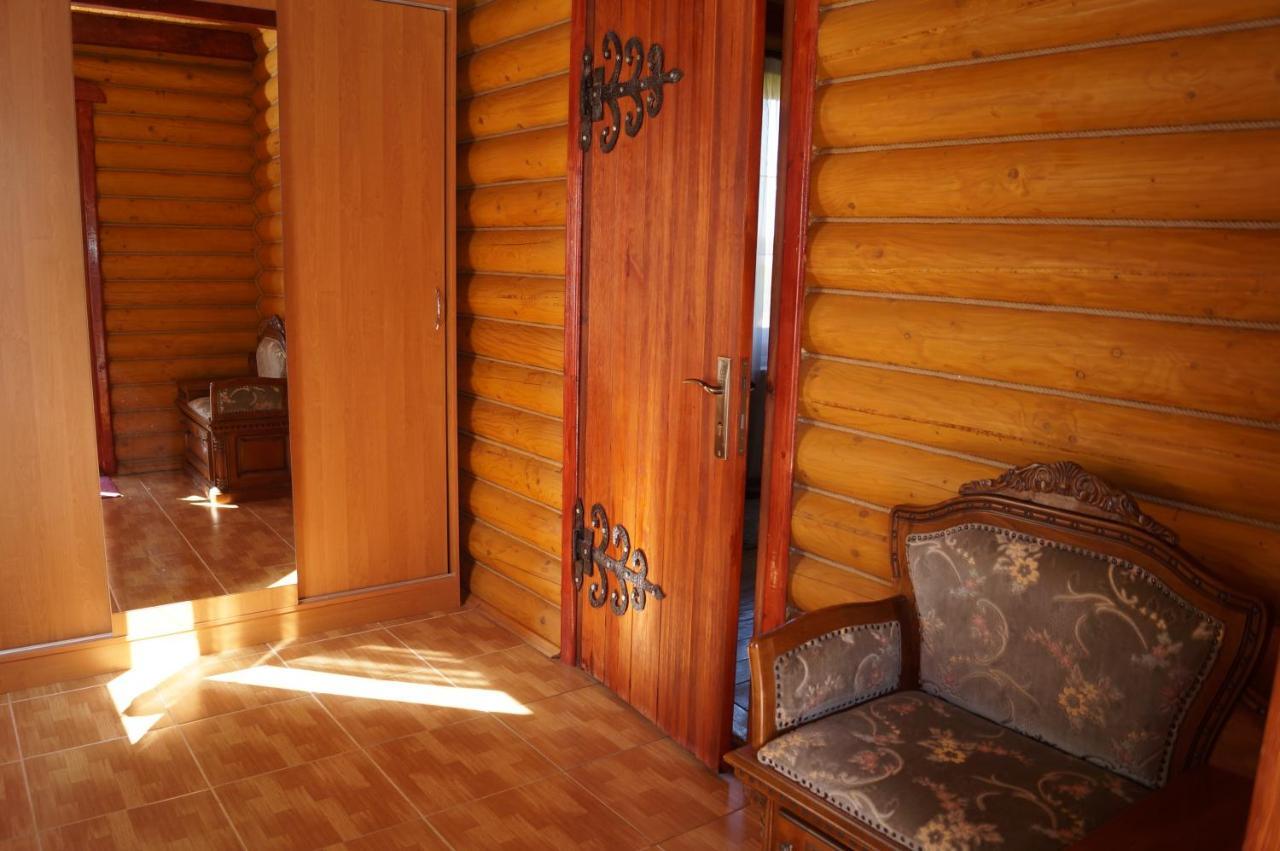 Норіс Hotel Migovo Bagian luar foto
